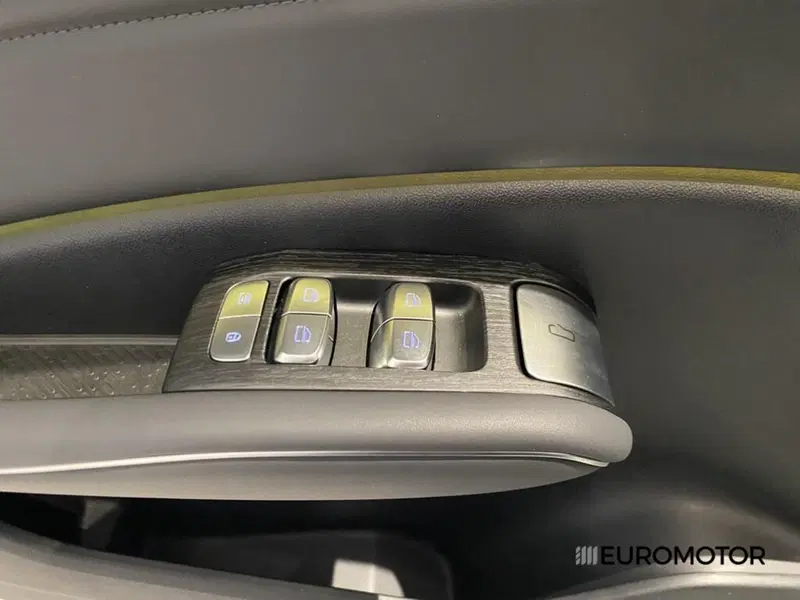 Omoda Omoda 7 SHS-P nuova a Bari (15)