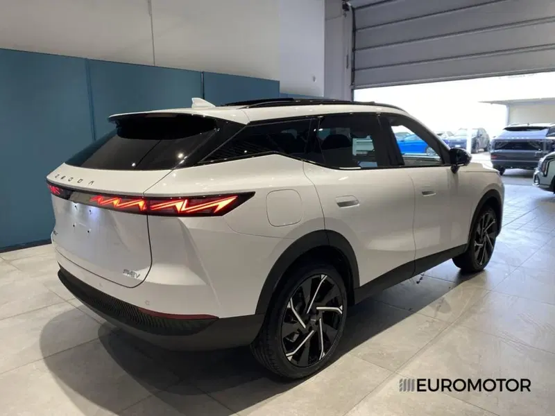 Omoda Omoda 7 SHS-P nuova a Bari (8)