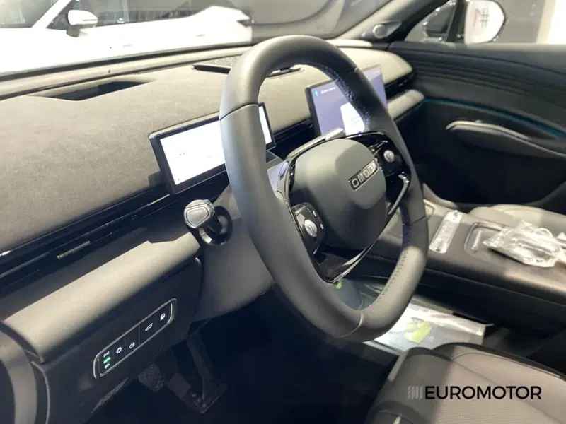 Omoda Omoda 7 SHS-P nuova a Bari (12)