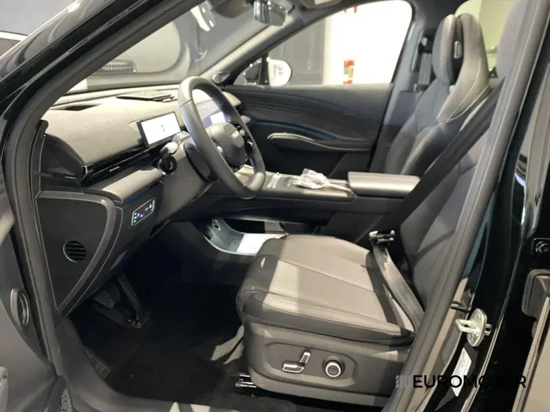 Omoda Omoda 7 SHS-P nuova a Bari (13)