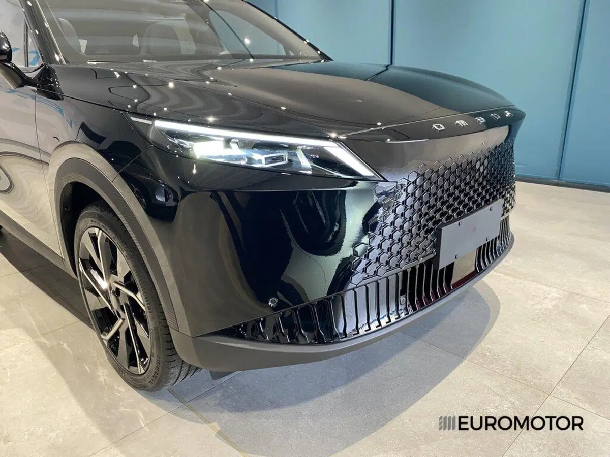 Omoda Omoda 7 SHS-P nuova a Bari (4)