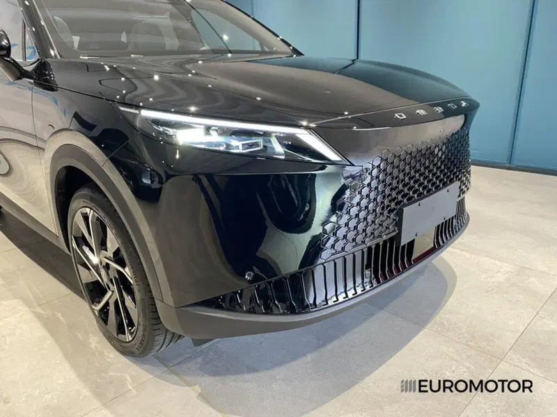 Omoda Omoda 7 SHS-P nuova a Bari (4)