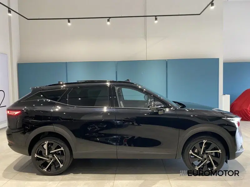 Omoda Omoda 7 SHS-P nuova a Bari (6)