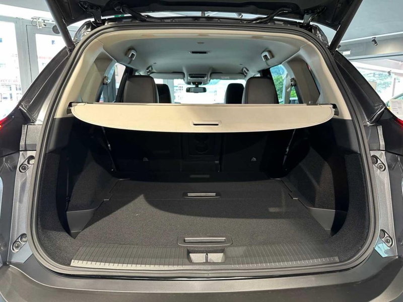 Nissan X-Trail nuova a Sondrio (15)