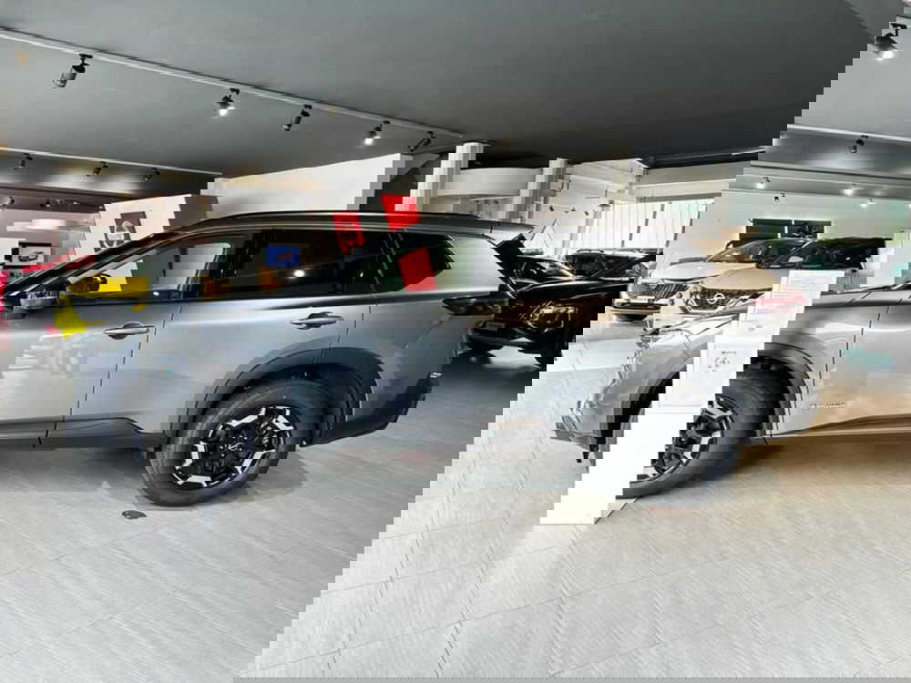 Nissan X-Trail nuova a Sondrio (2)