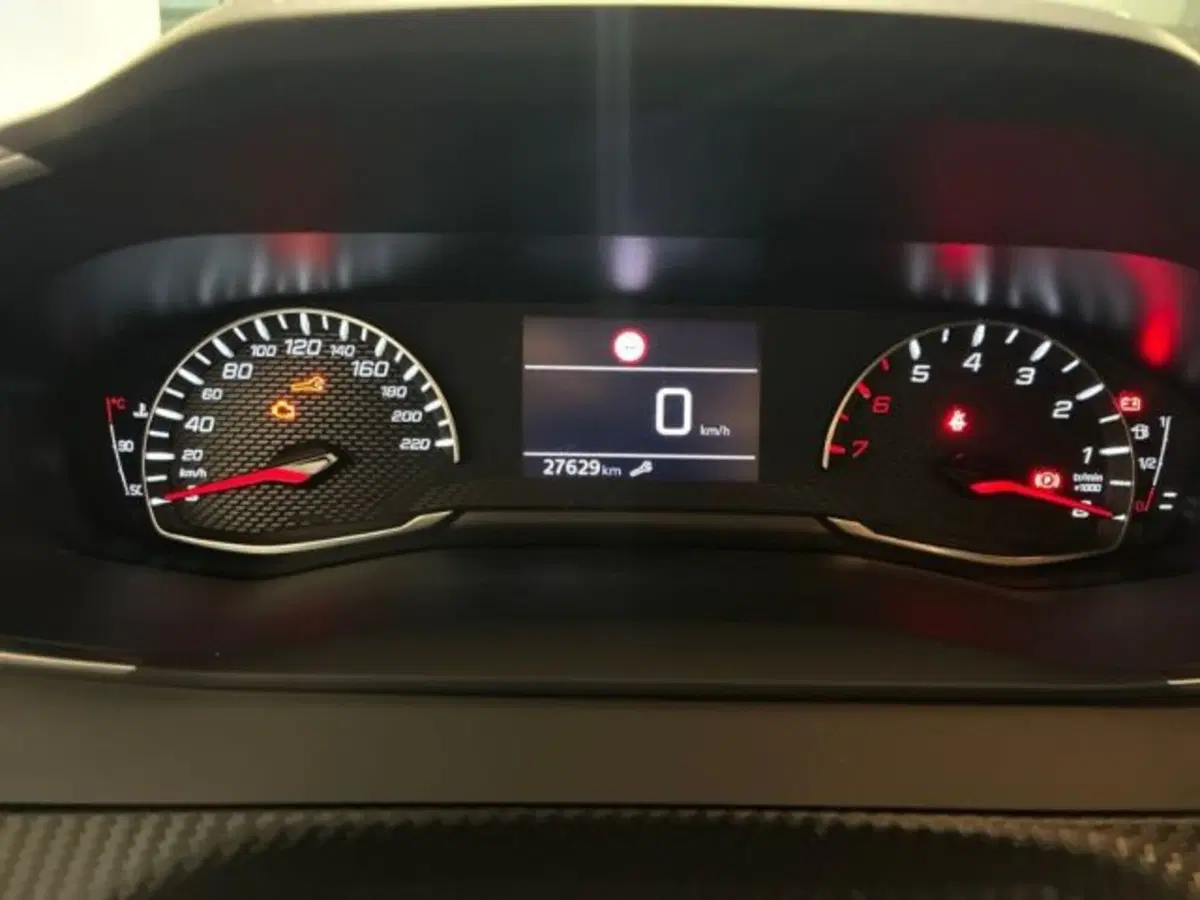 Peugeot 208 usata a Ancona (12)