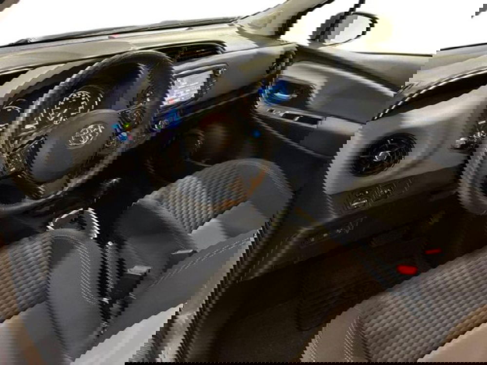 Toyota Yaris Cross usata a Ancona (9)