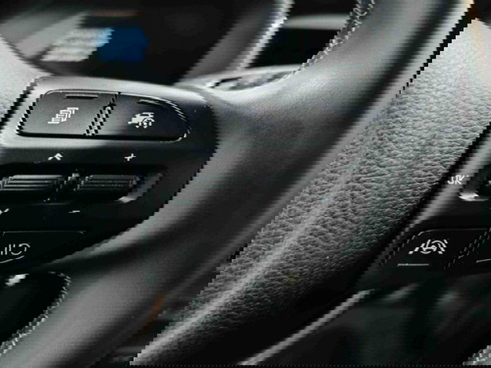 Kia Stonic usata a Catania (18)