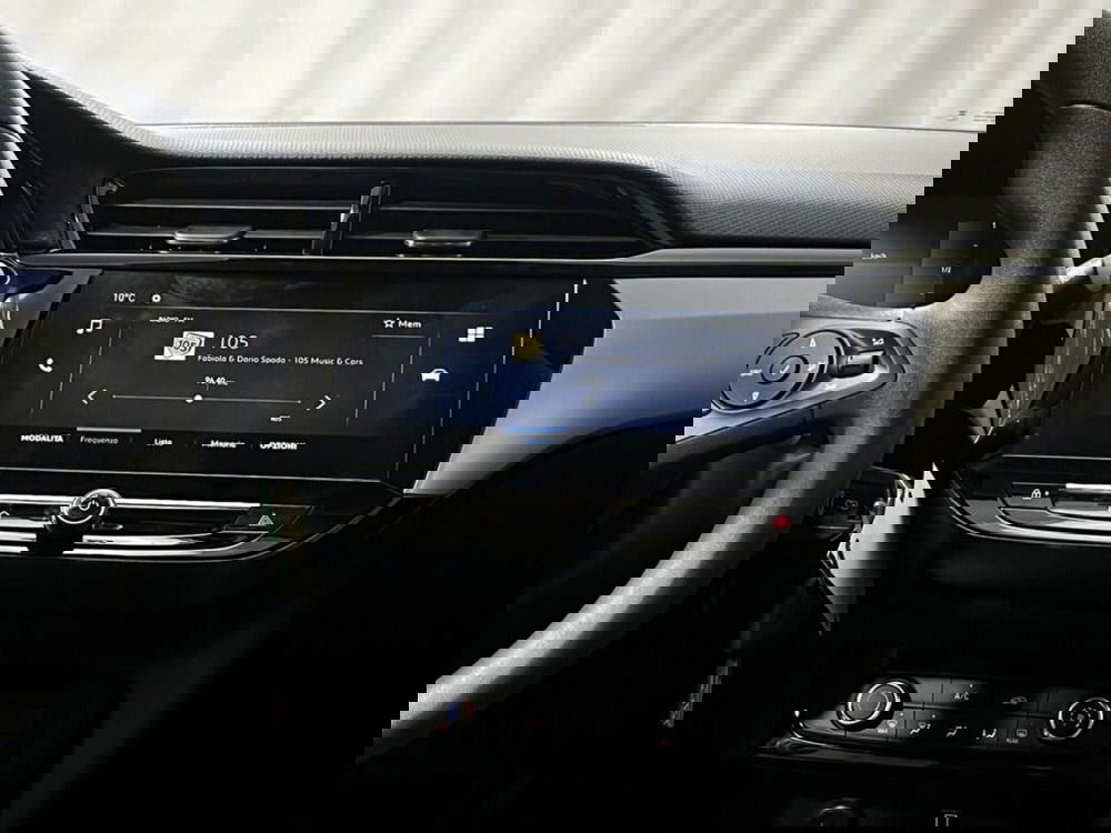 Opel Corsa nuova a Sondrio (14)