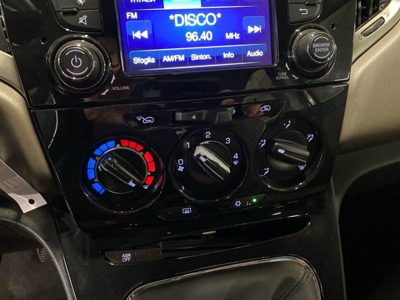 Lancia Ypsilon usata a Torino (10)