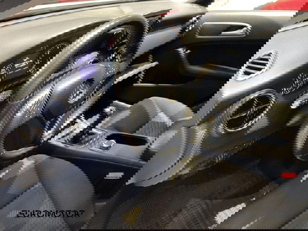 Mercedes-Benz Classe A usata a Bari (12)