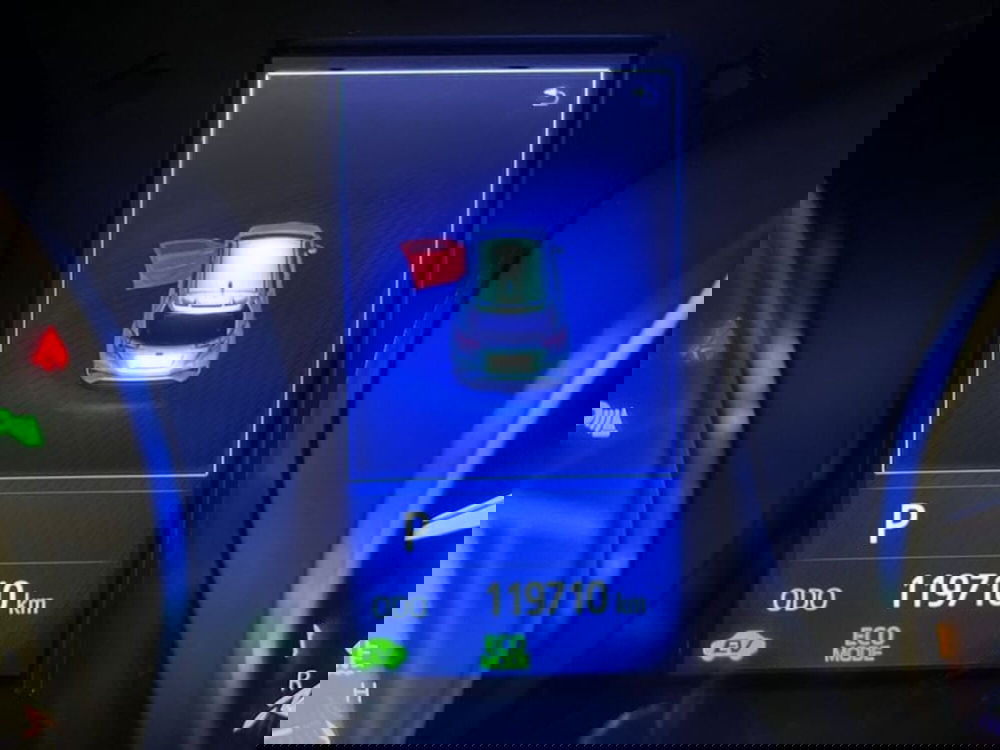 Toyota Toyota C-HR usata a Prato (11)