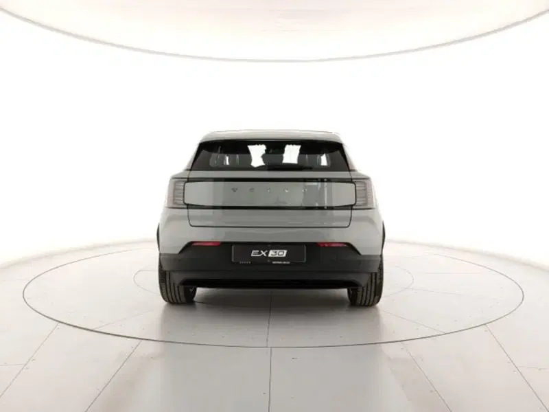 Volvo EX30 nuova a Modena (4)