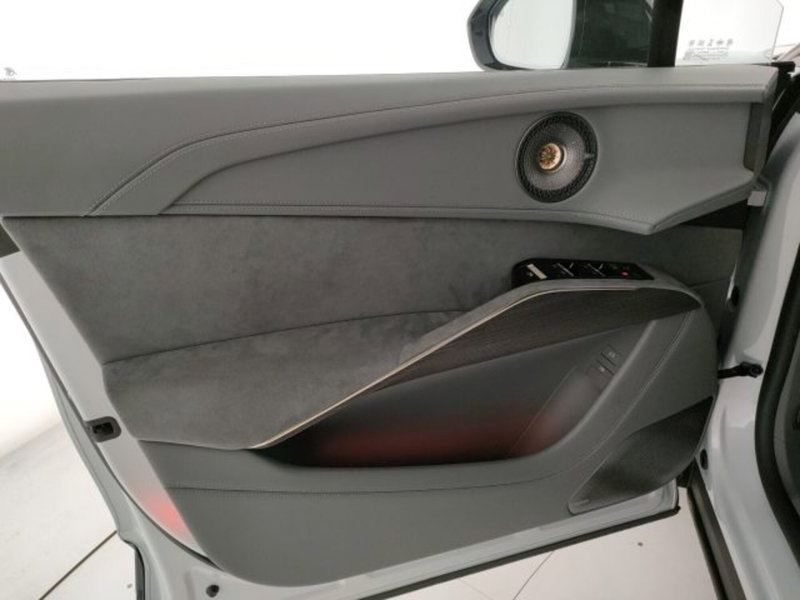 Lotus Eletre nuova a Modena (17)