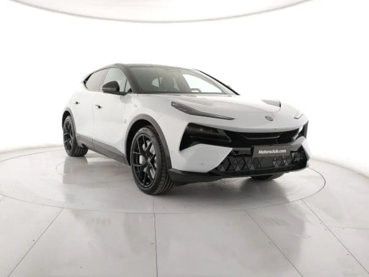 Lotus Eletre nuova a Modena (6)