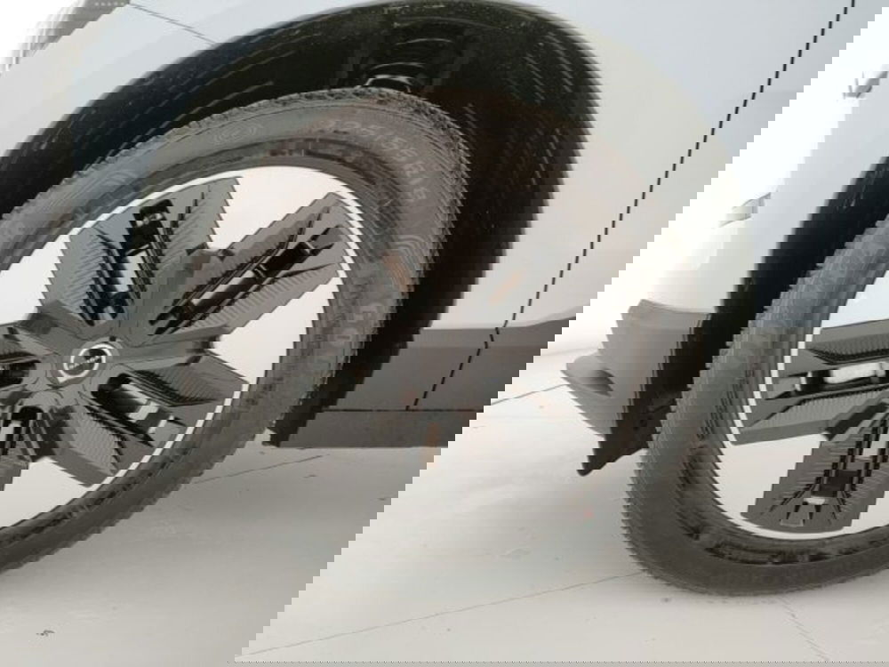 Volvo EX30 nuova a Modena (8)