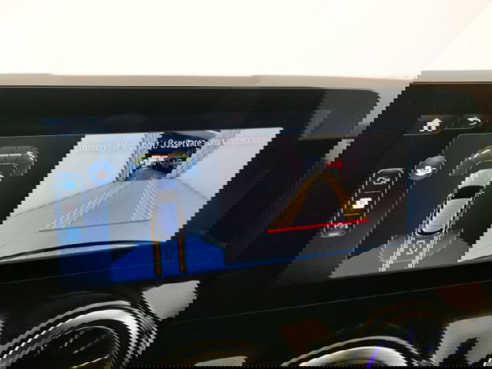 Mercedes-Benz GLA SUV usata a Modena (16)