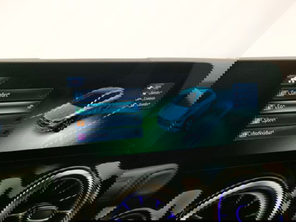 Mercedes-Benz GLA SUV usata a Modena (17)