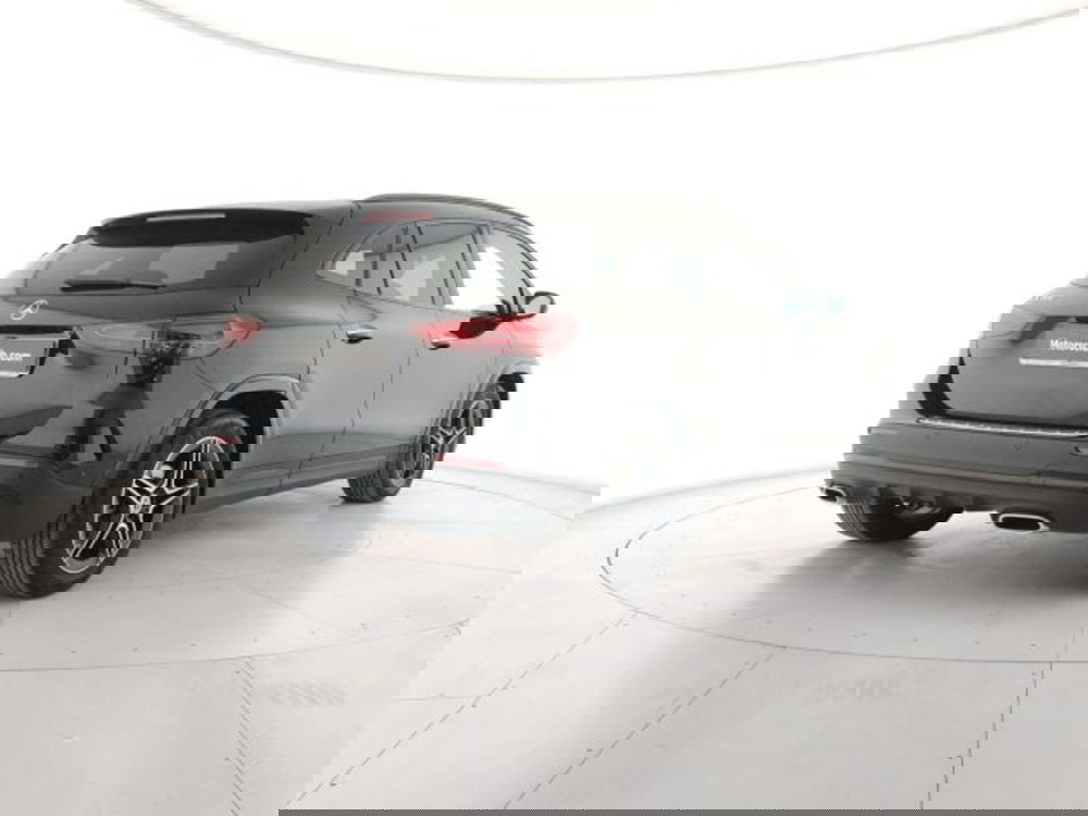 Mercedes-Benz GLA SUV usata a Modena (5)