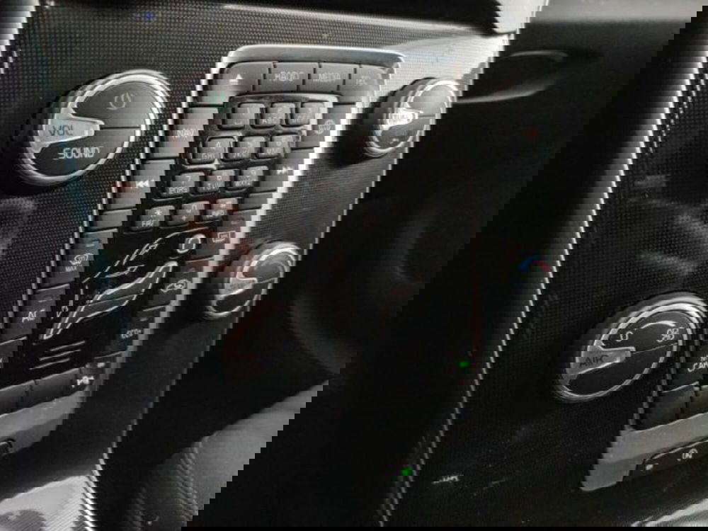 Volvo V40 Cross Country usata a Modena (18)