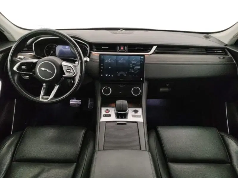 Jaguar F-Pace usata a Modena (11)