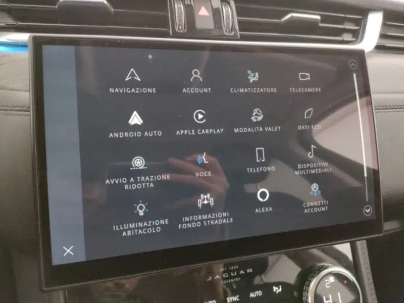 Jaguar F-Pace usata a Modena (14)