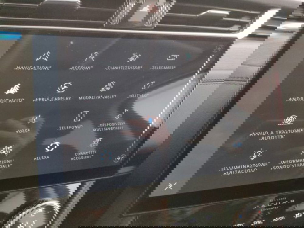 Jaguar F-Pace usata a Modena (14)