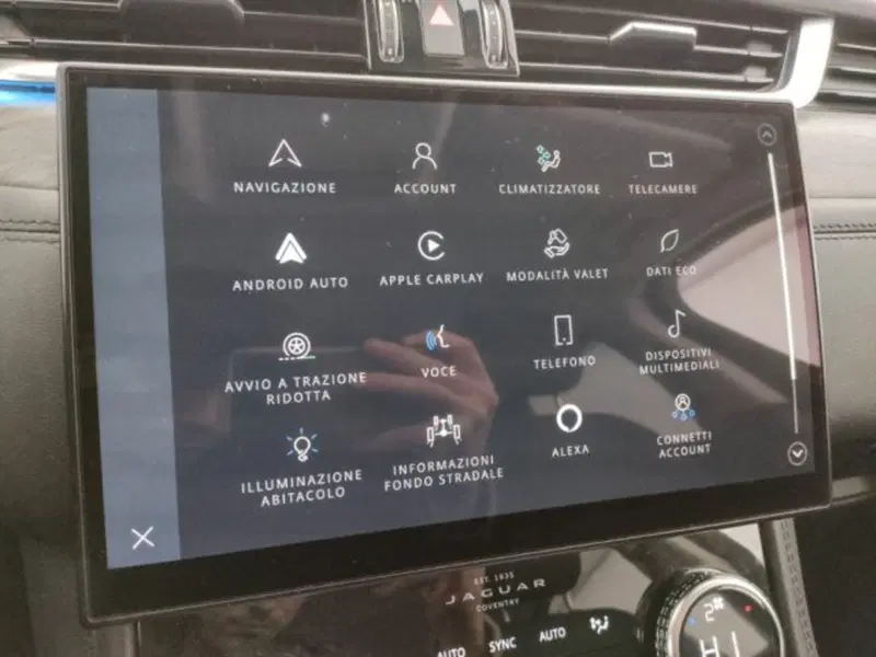 Jaguar F-Pace usata a Modena (16)