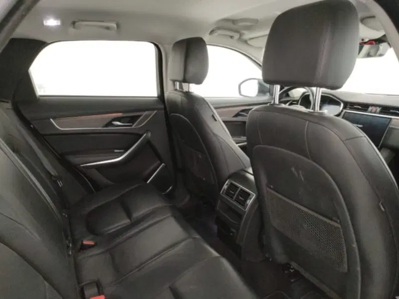 Jaguar F-Pace usata a Modena (9)