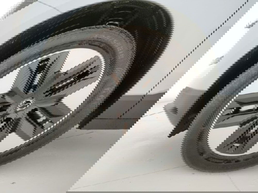 Volvo EX30 nuova a Modena (8)