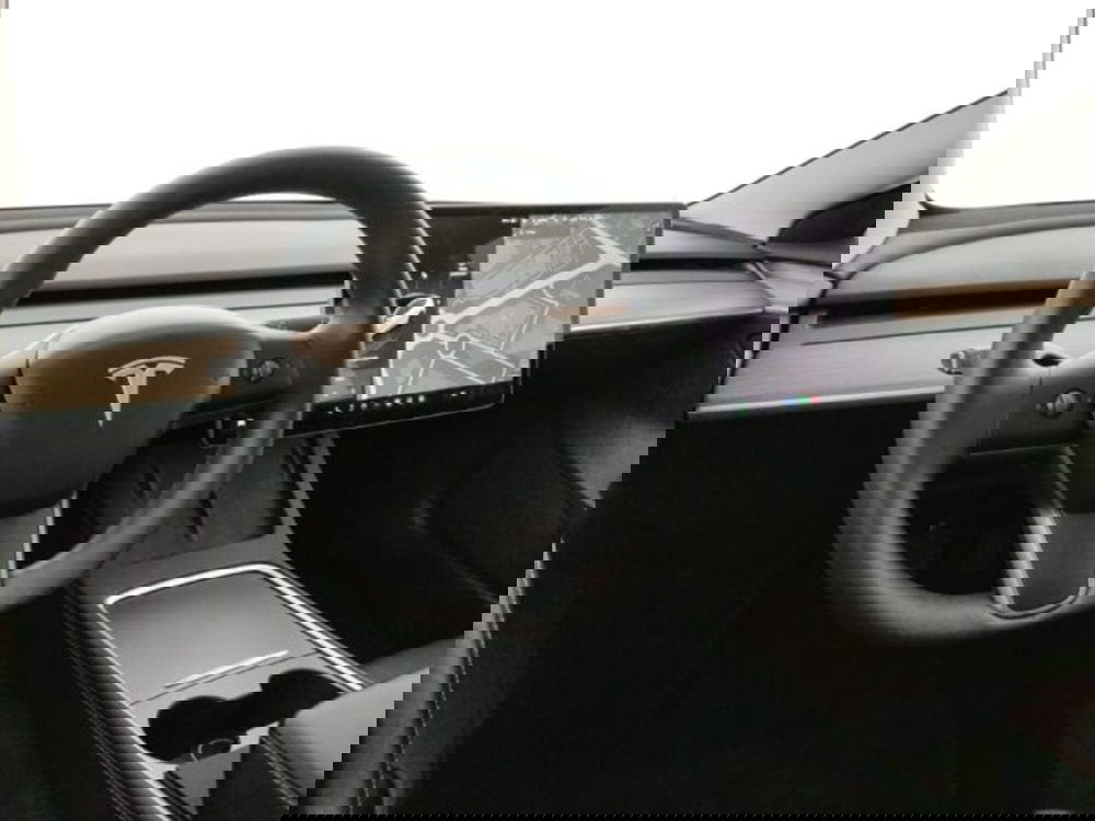 Tesla Model 3 usata a Modena (15)