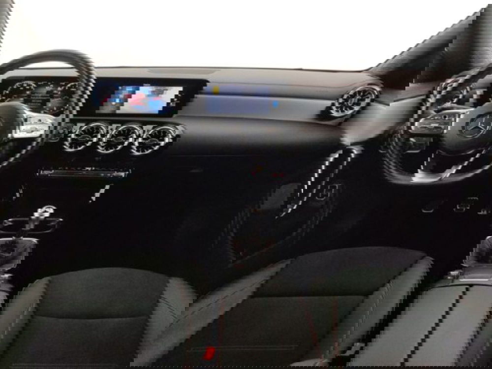 Mercedes-Benz CLA Shooting Brake usata a Modena (12)