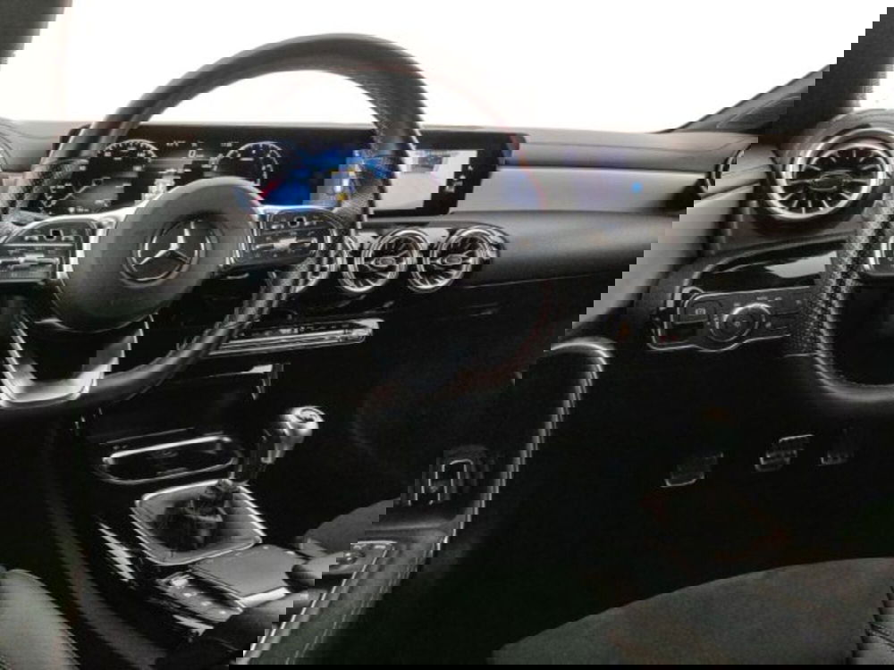 Mercedes-Benz CLA Shooting Brake usata a Modena (16)