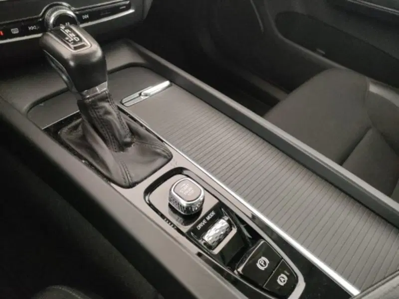 Volvo XC60 usata a Modena (11)