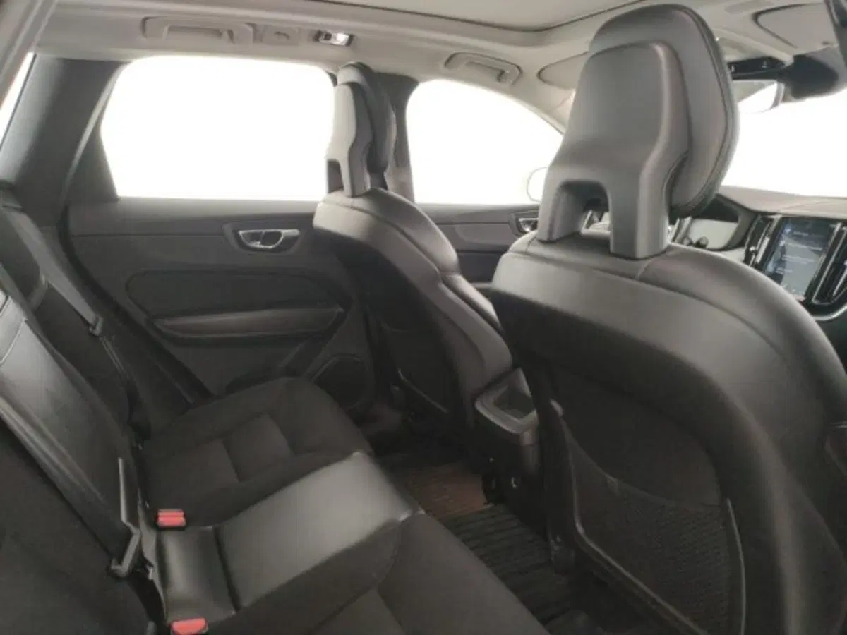 Volvo XC60 usata a Modena (8)