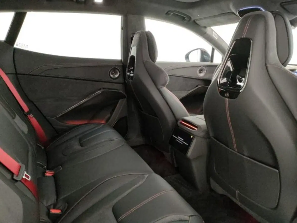 Lotus Eletre nuova a Modena (10)