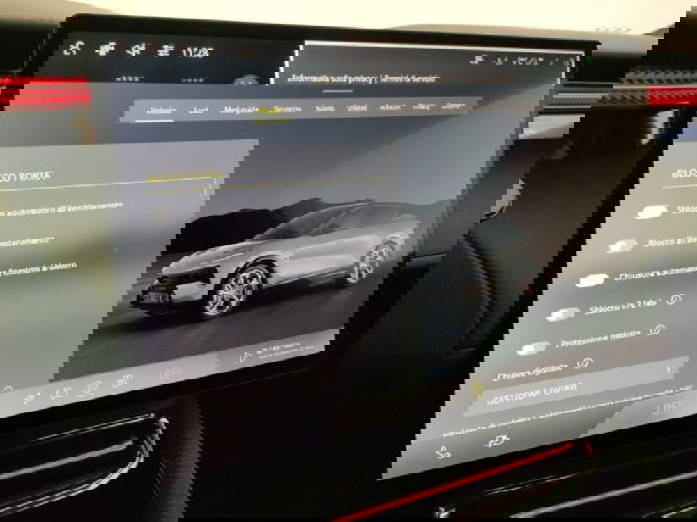 Lotus Eletre nuova a Modena (15)