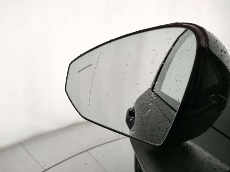 Volvo EX30 usata a Modena (19)