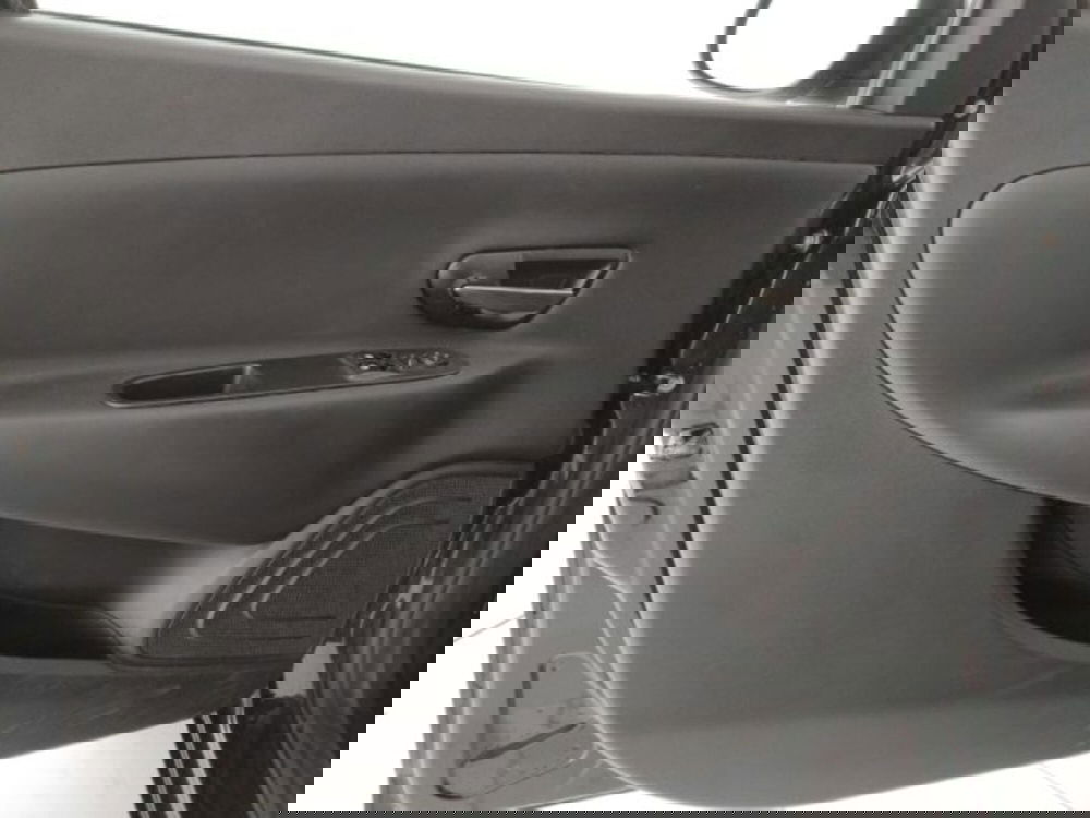 Lancia Ypsilon usata a Modena (17)