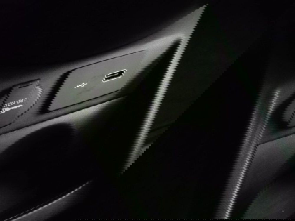 Lancia Ypsilon usata a Modena (19)