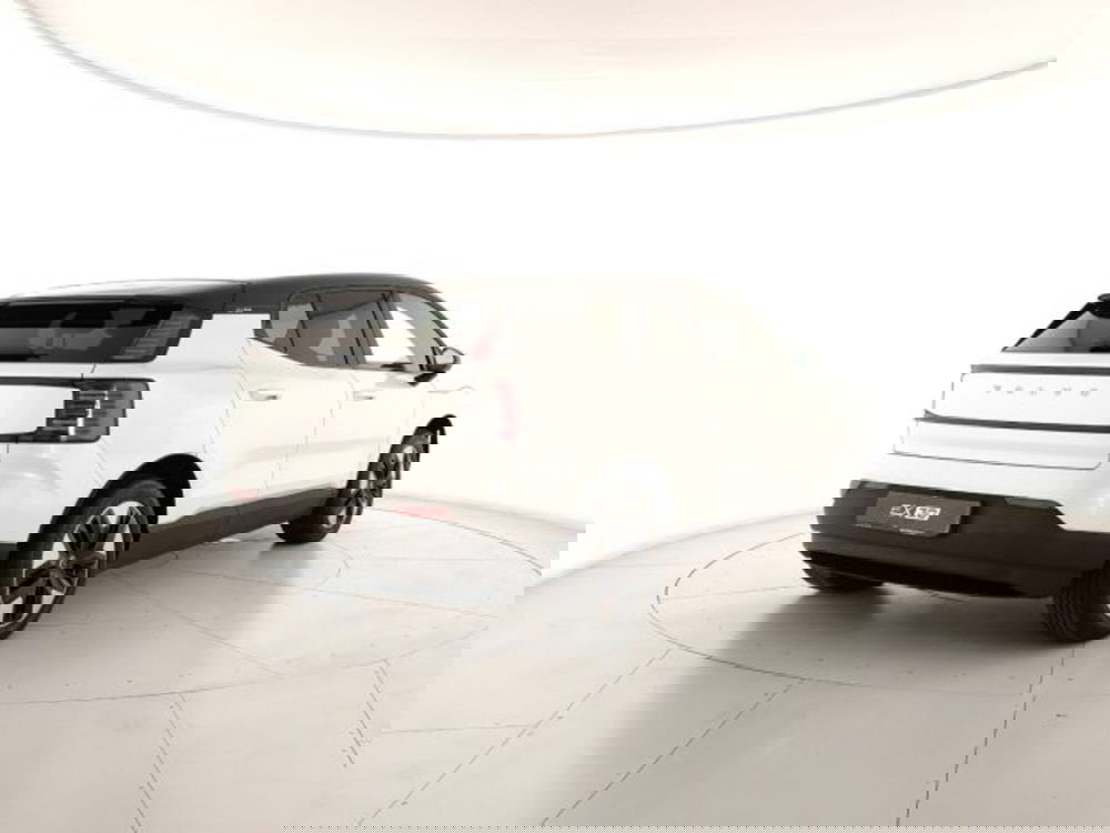 Volvo EX30 nuova a Modena (5)