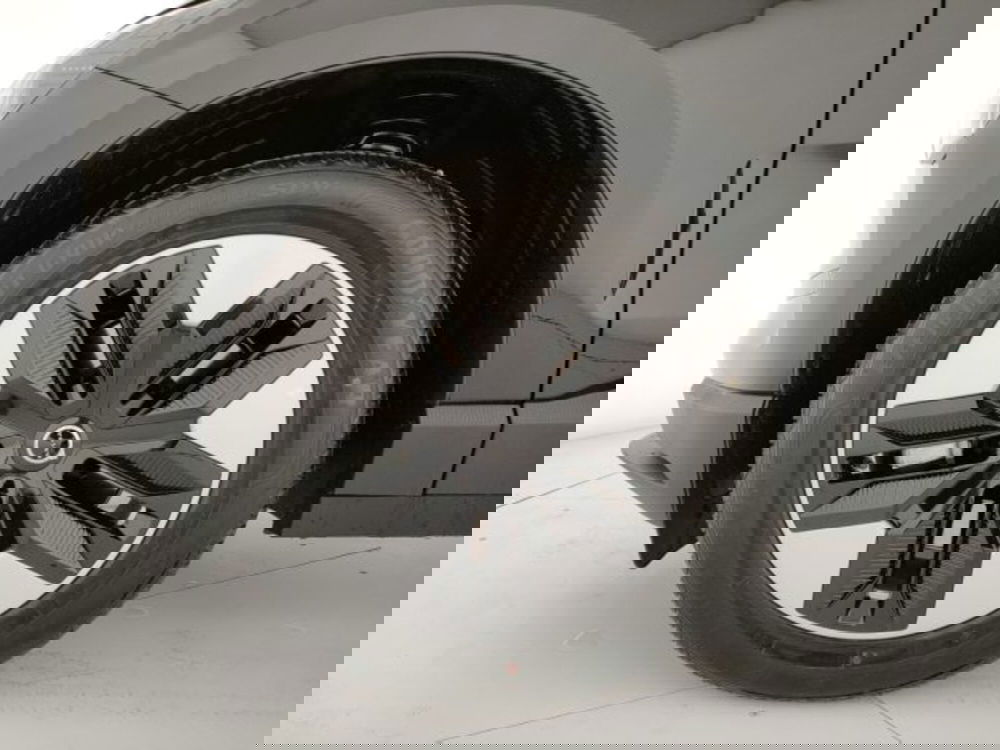 Volvo EX30 nuova a Modena (8)