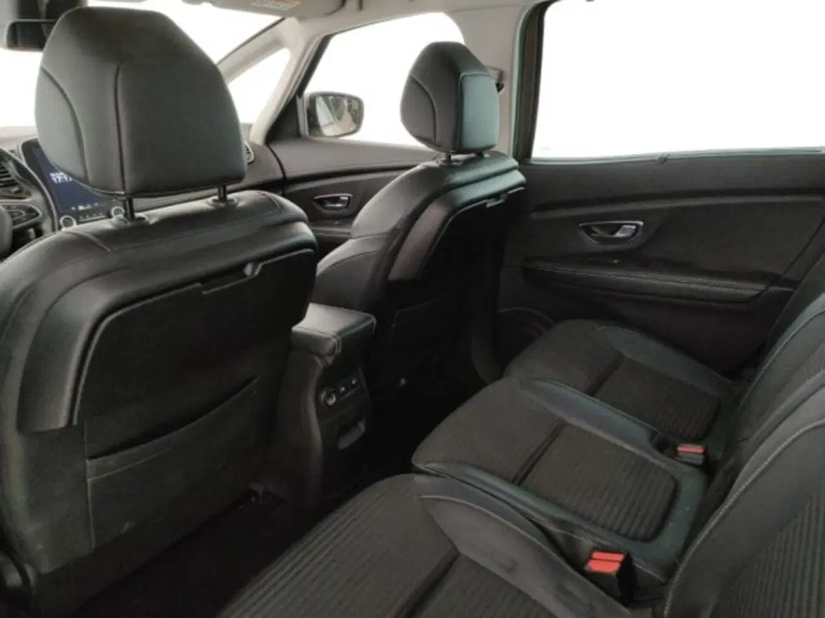 Renault Scenic E-Tech Electric usata a Modena (10)