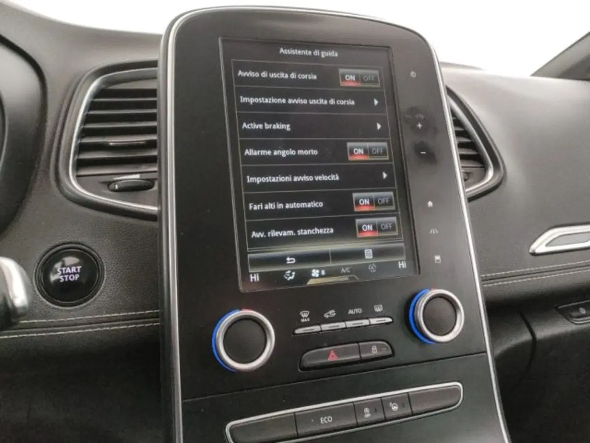 Renault Scenic E-Tech Electric usata a Modena (17)