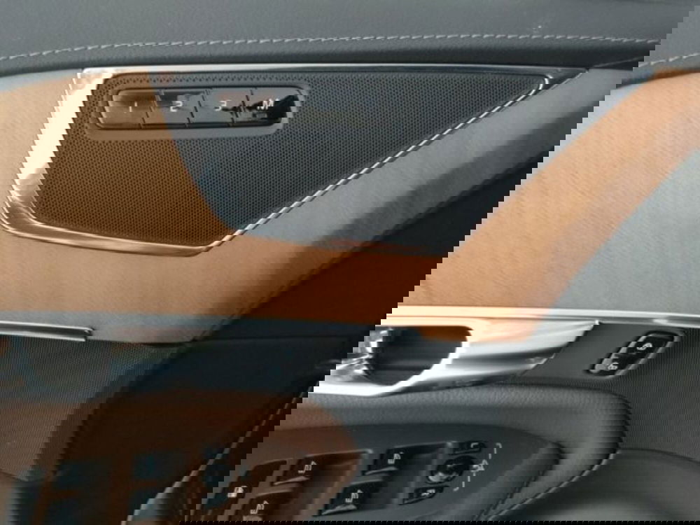 Volvo XC90 usata a Modena (11)