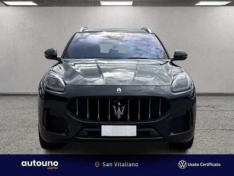 Maserati Grecale usata a Napoli (8)