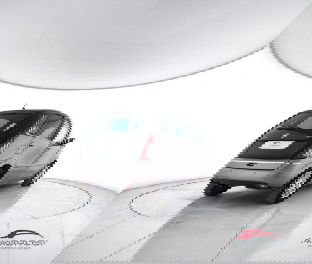 Lancia Musa usata a Perugia (3)