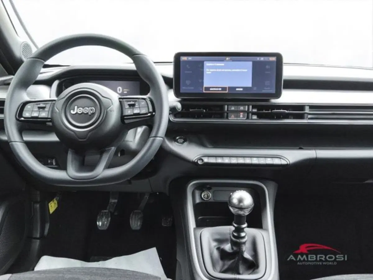 Jeep Avenger nuova a Perugia (15)