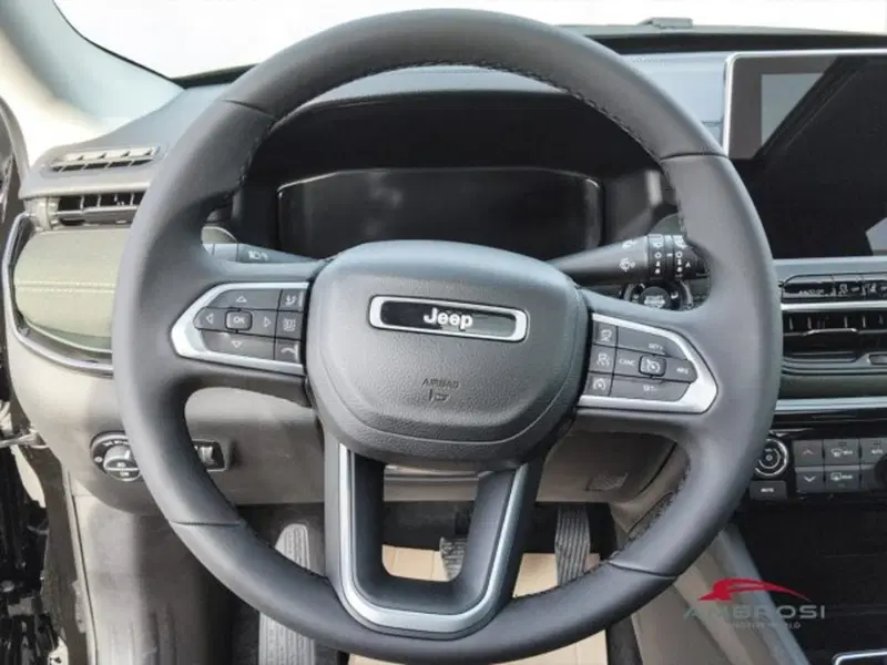 Jeep Compass nuova a Perugia (14)