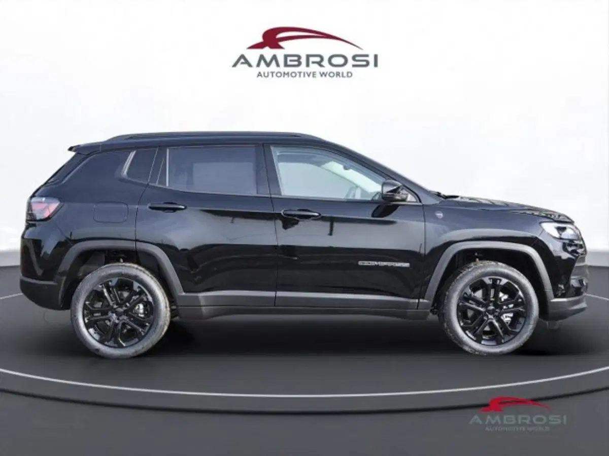 Jeep Compass nuova a Perugia (5)
